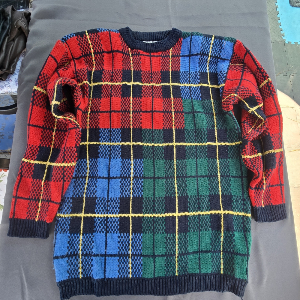 Silvercord Vibrant Plaid Crewneck Sweater S
